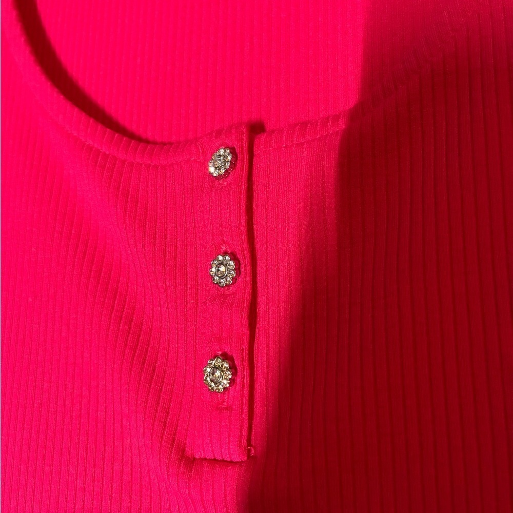 *Final Price* Guess "Karlee" Short Sleeved Jewel Button Ribbed Top in Karma Pink - Picture 3 of 7